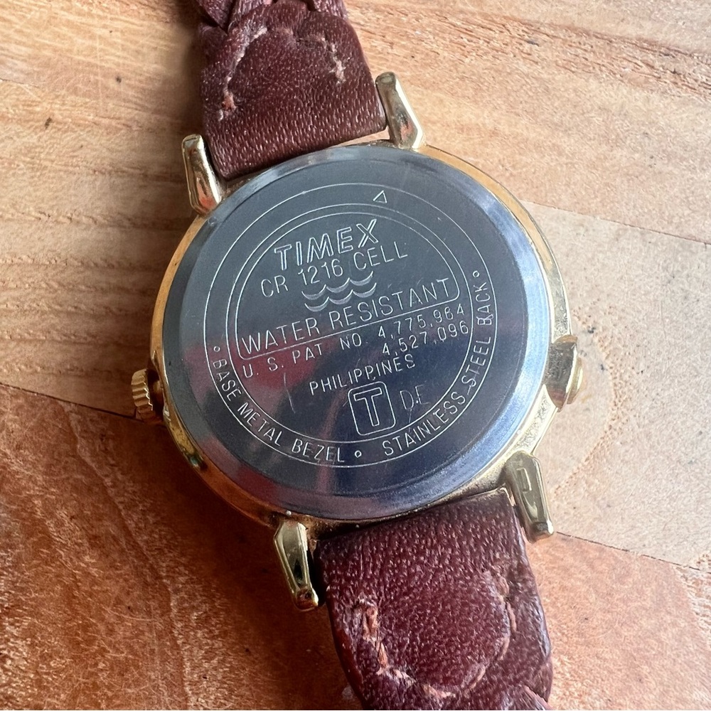 Timex ladies indiglo gold tone brown braided leather watch NEW BATTERY - Picture 3 of 7